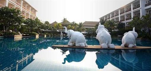 фото отеля Naithonburi Beach Resort Phuket