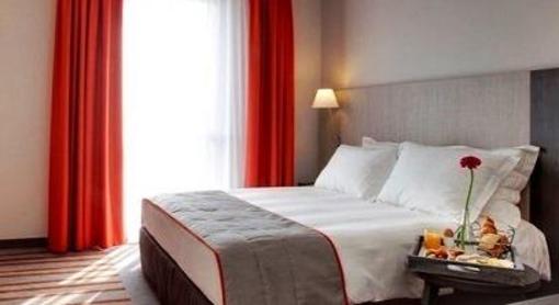 фото отеля Park Inn by Radisson Lille Grand Stade