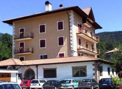 фото отеля Albergo Aurora Tret