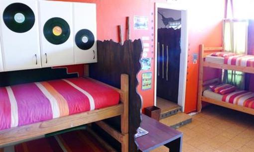 фото отеля Monkey Bay Backpackers