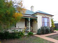 Pembroke Hotel