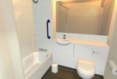 фото отеля Travelodge Porthmadog