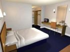 фото отеля Travelodge Porthmadog