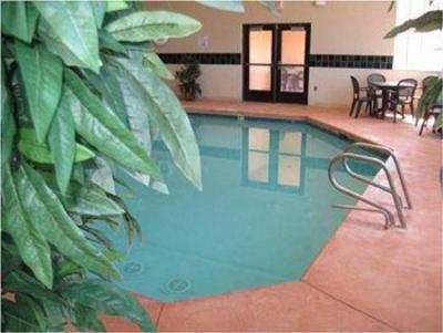 фото отеля Holiday Inn Express Moriarty