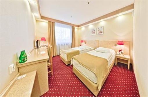 фото отеля Hotel 500 Strykow