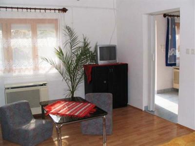 фото отеля Sarga Apartman