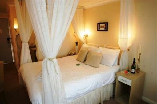 фото отеля Holiday Inn Garden Court A1 Sandy-Bedford