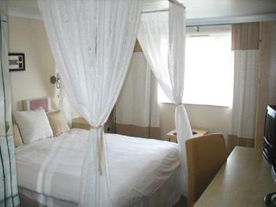 фото отеля Holiday Inn Garden Court A1 Sandy-Bedford