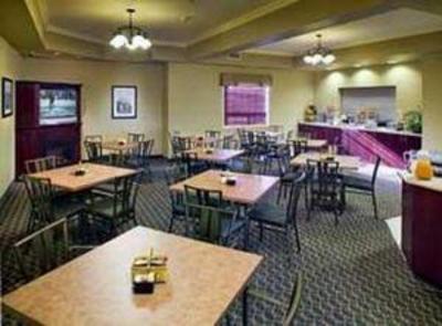 фото отеля Comfort Inn & Suites Red Deer