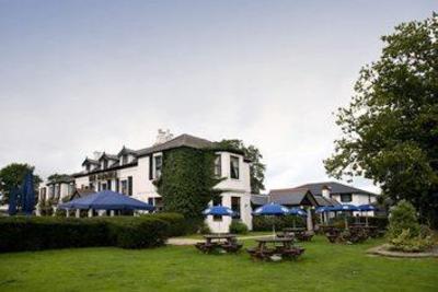 фото отеля Premier Inn Cobham