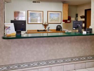 фото отеля Super 8 Sedalia