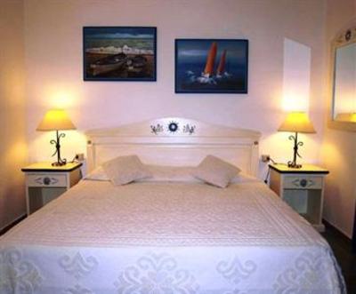 фото отеля Hotel La Conchiglia La Maddalena
