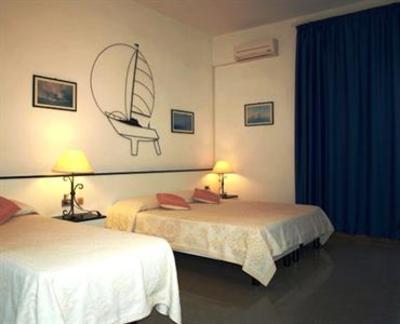 фото отеля Hotel La Conchiglia La Maddalena