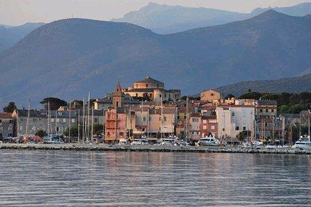 фото отеля Adonis Citadelle Resort Saint-Florent