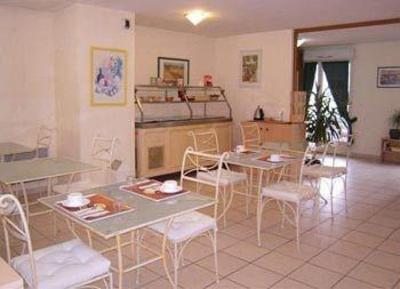 фото отеля Hotel Cote Sud La Bouilladisse