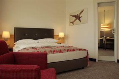 фото отеля Holiday Inn Frankfurt Airport Neu Isenburg