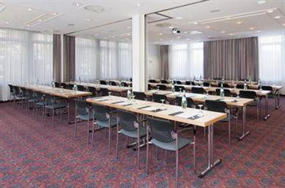 фото отеля Holiday Inn Frankfurt Airport Neu Isenburg