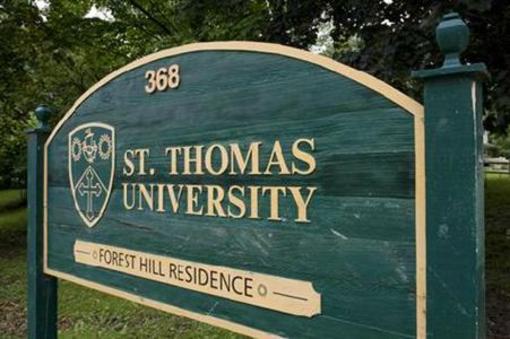 фото отеля St. Thomas University Summer Hotel