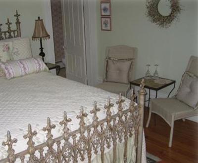 фото отеля The Montague Rose B&B