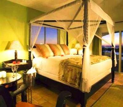 фото отеля Journeys End Resort San Pedro