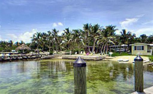 фото отеля Bay Harbor Lodge
