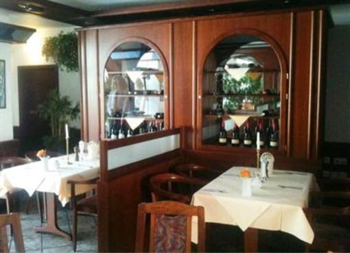 фото отеля Hotel Daun Castrop-Rauxel