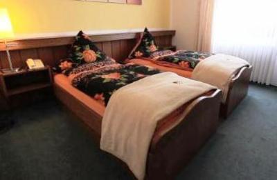 фото отеля Hotel Heidekranz Troisdorf
