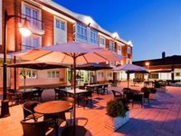 La Campana Hotel Llanera