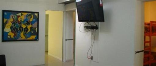 фото отеля Hostal Emerson