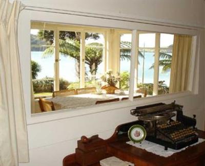 фото отеля Waters Edge Holiday Accommodation