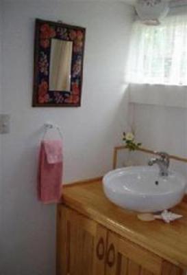 фото отеля Waters Edge Holiday Accommodation