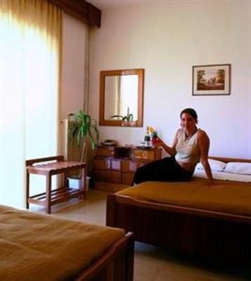фото отеля Sintrivanis Hotel Anatolikos Olympos