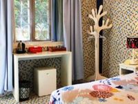 Mantuolin Youth Hostel