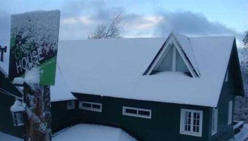фото отеля Greenhouse Hostel Bariloche