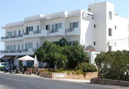 фото отеля Hostal Illes Pitiuses Formentera