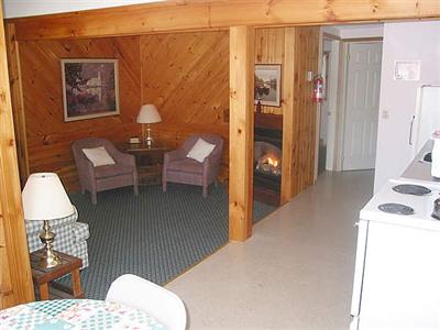 фото отеля Algonquin Lakeside Inn