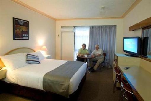 фото отеля Longreach Motor Inn