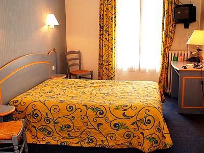 фото отеля Auberge de la Terrasse Moret-sur-Loing