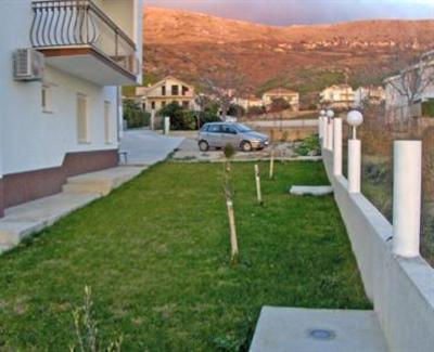 фото отеля Mediterano Apartment Podstrana