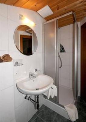 фото отеля Lebensquelle Krapfenhof Apartment Finkenberg