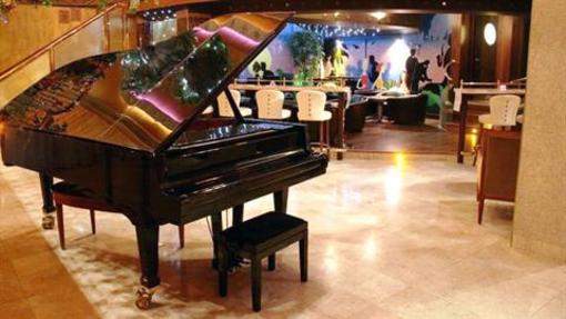 фото отеля Lawlors Hotel