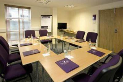 фото отеля Premier Inn Lisburn