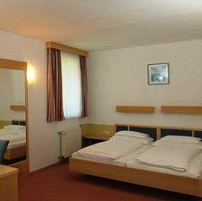 фото отеля Hotel Maxlhaid