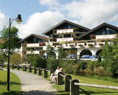 фото отеля Parkhotel Burgmuhle