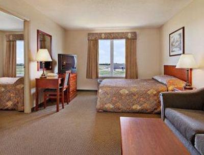 фото отеля Days Inn & Suites Winkler