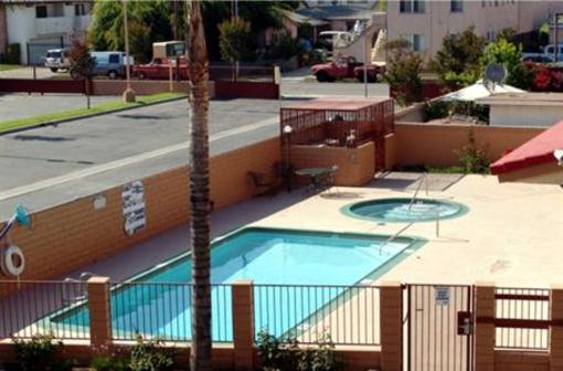 фото отеля Budget Inn of Bellflower