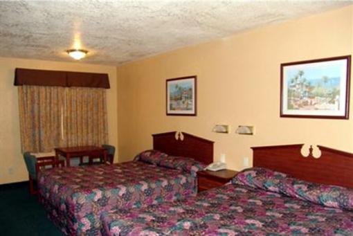 фото отеля Budget Inn of Bellflower