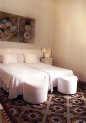 фото отеля Hostal Poblenou