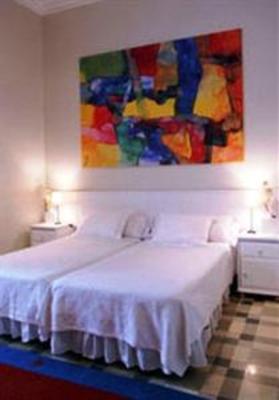 фото отеля Hostal Poblenou