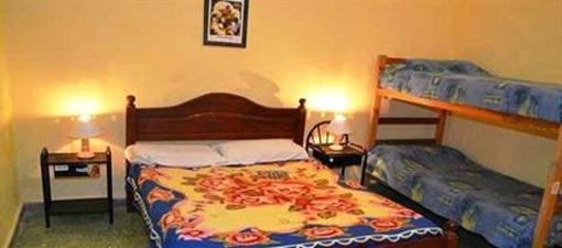 фото отеля Hostal El Quara